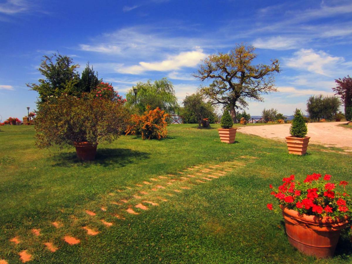 Casale Giacomini Bed & Breakfast Manciano Bagian luar foto